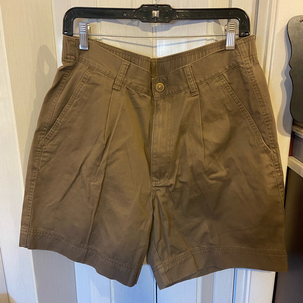 Roundtree & Yorke Brown Flat Front Shorts